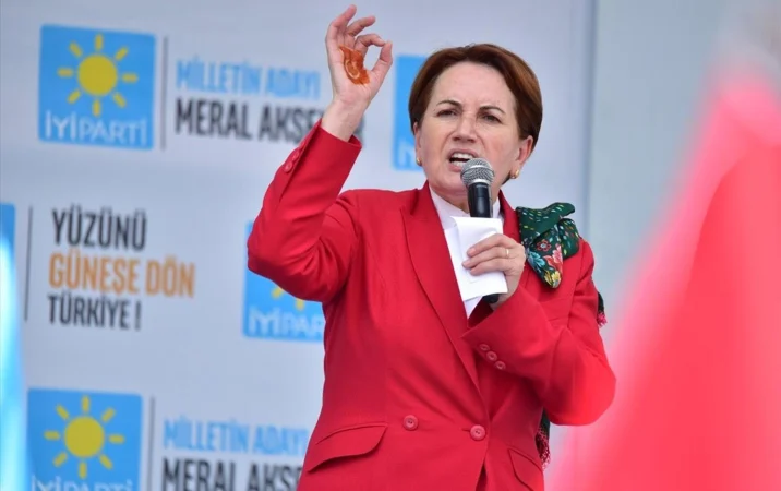 AKSARAY’DA “BAYRAK AÇIYORUM”